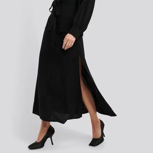 NA-KD Side Split Midi Skirt Size 34